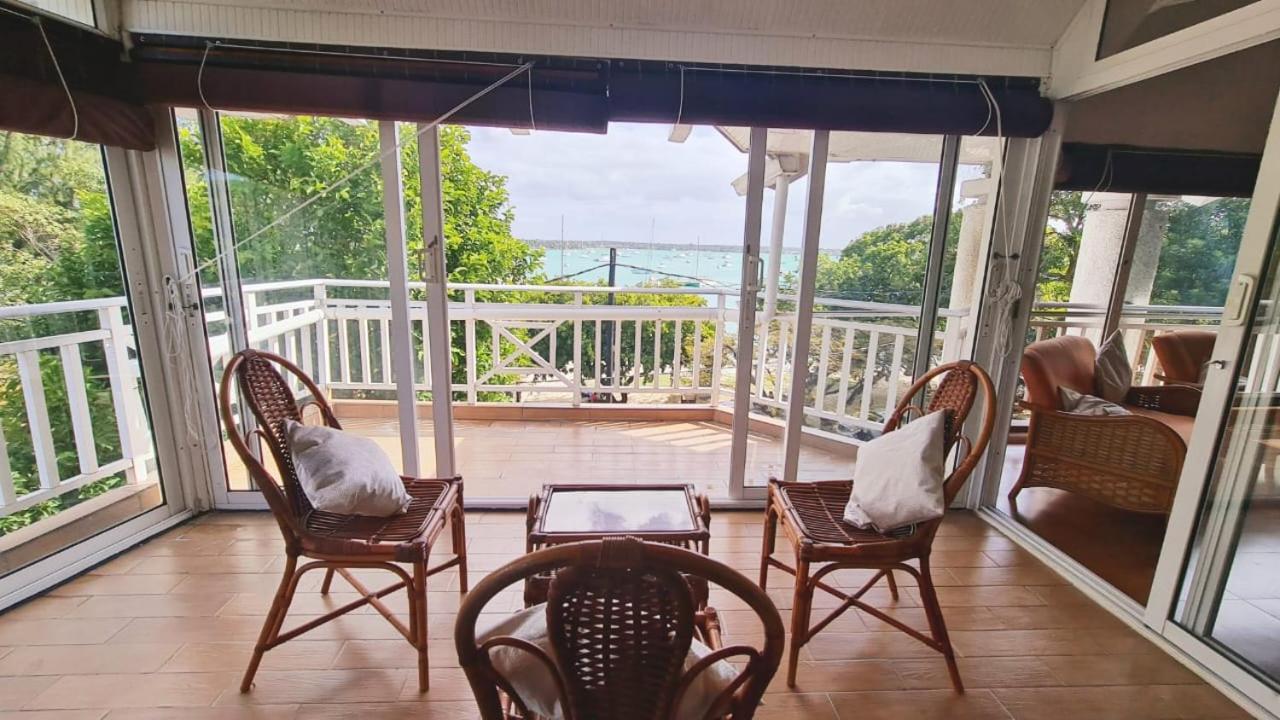 Beachfront Penthouse With Panoramic Ocean View กรองด์เบย์ ภายนอก รูปภาพ